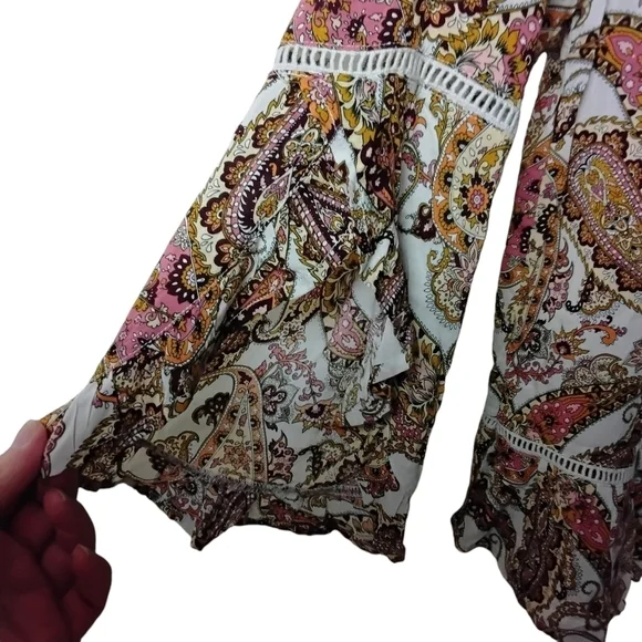 Fever Women's Paisley Bell Sleeve Crochet Trim Boho Peasant 3/4 Sleeve Top L - Picture 3 of 7